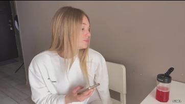 Bevadultam a bájos szöszike pipi jóganadrágos fenekére és bevertem a kobrámat a pofijába Thumb