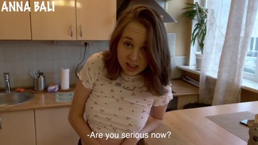 Megfarkalhattam a faszéhes mostohahúgicámat miután elcsíptem hogy magát fotózgatja levetkőzve Thumb